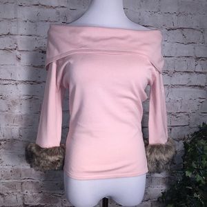 🏹❤️Karen Kane Off Shoulder Sweater